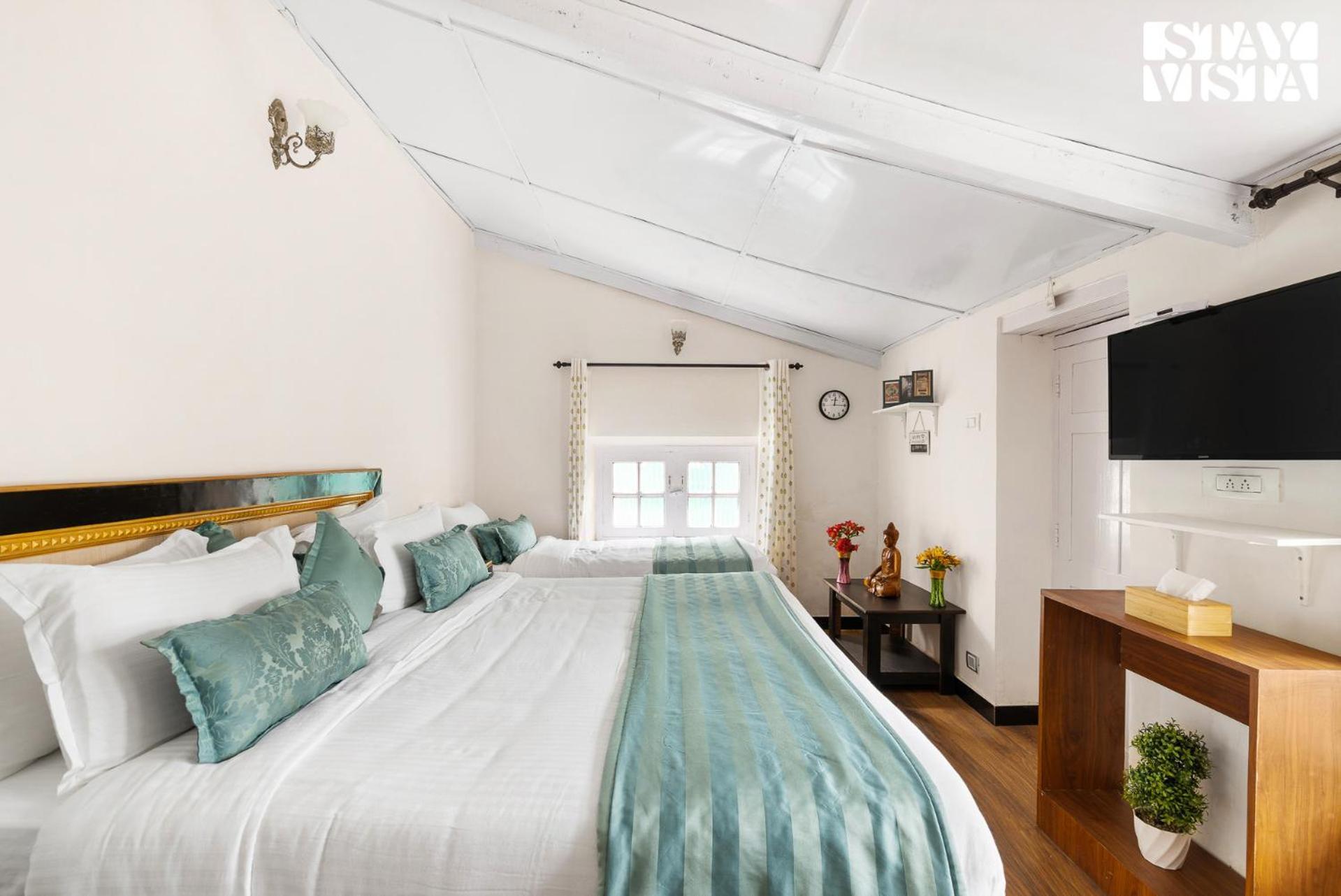 Stayvista At The Alcove With Breakfast & Bbq Grill Ooty Exterior foto